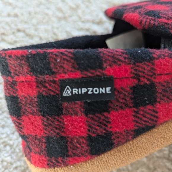Kids Ripzone slippers, size 3 - Picture 3 of 5